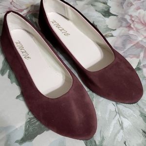 BURGUNDY SUADE BALLARINA SHOE